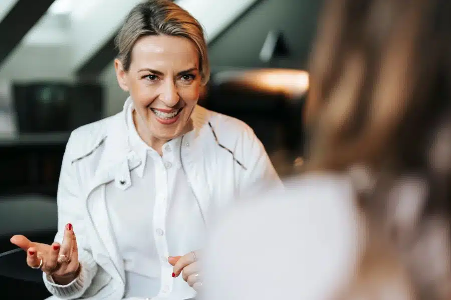 Tanja Basic im Kundengespraech
